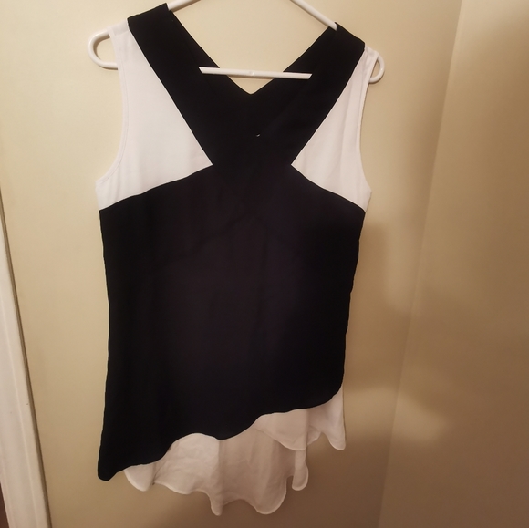 Kenneth Cole Reaction Gorgeous tunic style top M - Picture 3 of 6